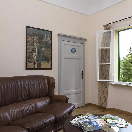 فندق مبيت وإفطار Zara سيينا